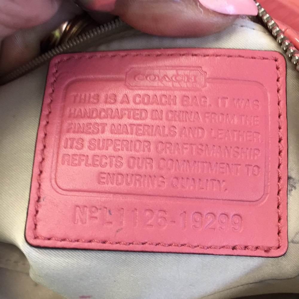 Pink Coach hobo bag - Picture 7 of 7